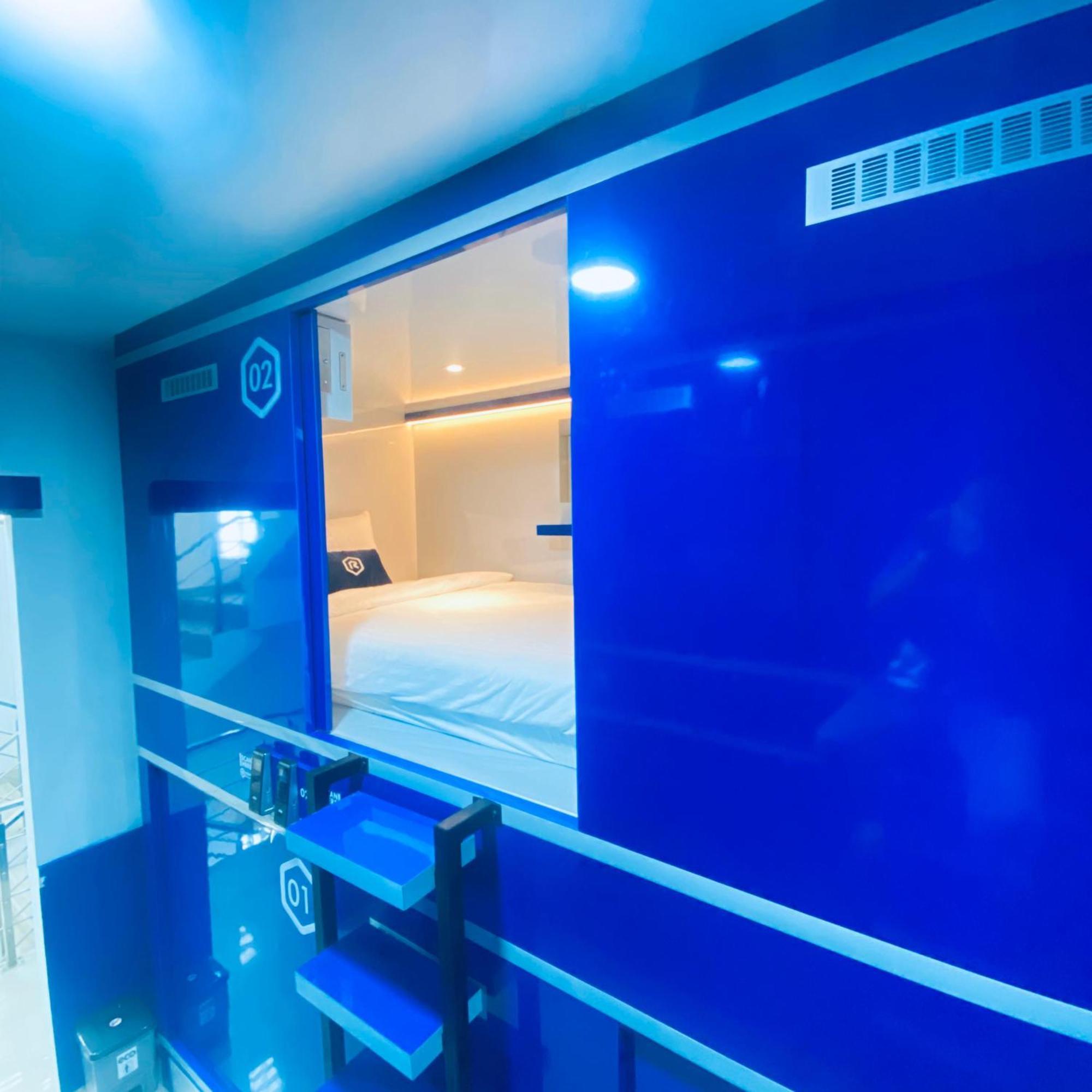 Rosalyne Sleepbox Malioboro 3 Otel Yogyakarta Dış mekan fotoğraf